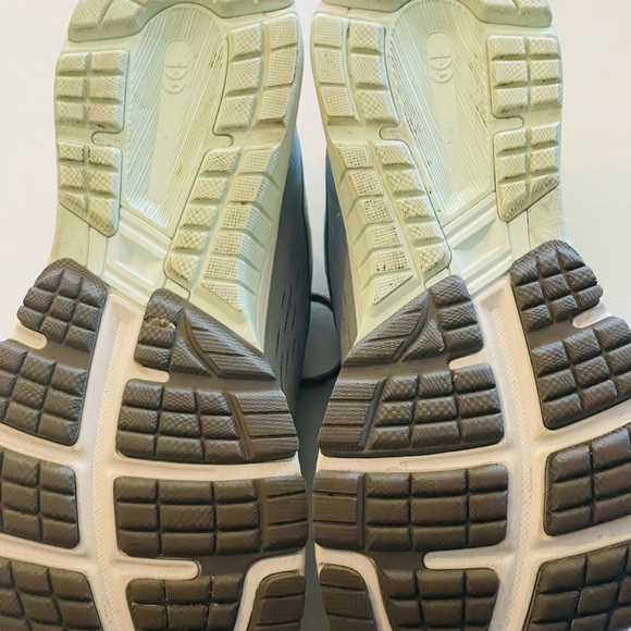 ASICS Women’s GT-1000 7 Shoes - Picture 7 of 8